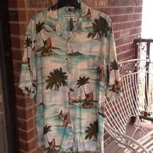 Pierre Cardin shirt 100% Rayon Size XL never been woren like new